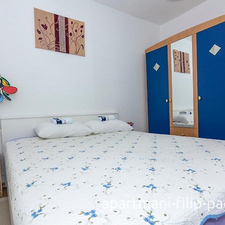 Apartmani Filip Pag Town Eksteriør billede
