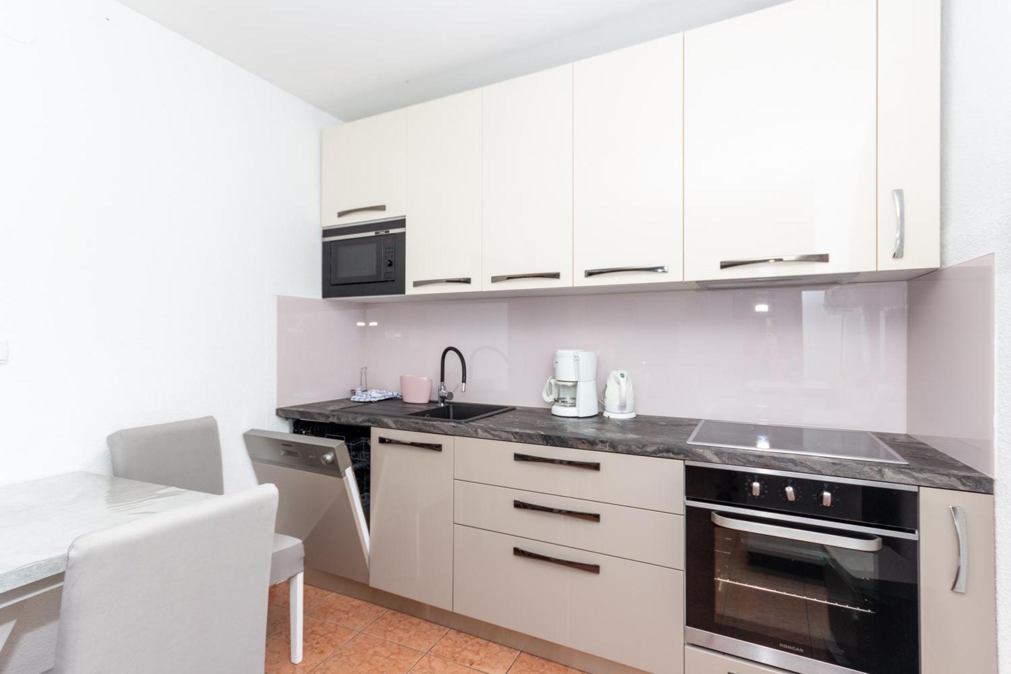 Apartmani Filip Pag Town Eksteriør billede