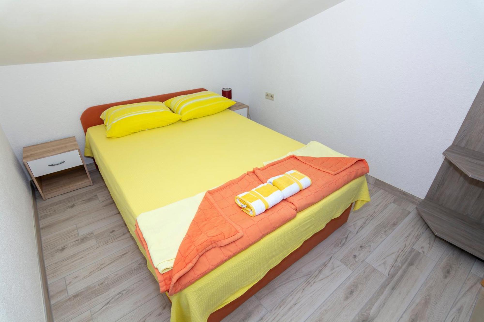 Apartmani Filip Pag Town Eksteriør billede