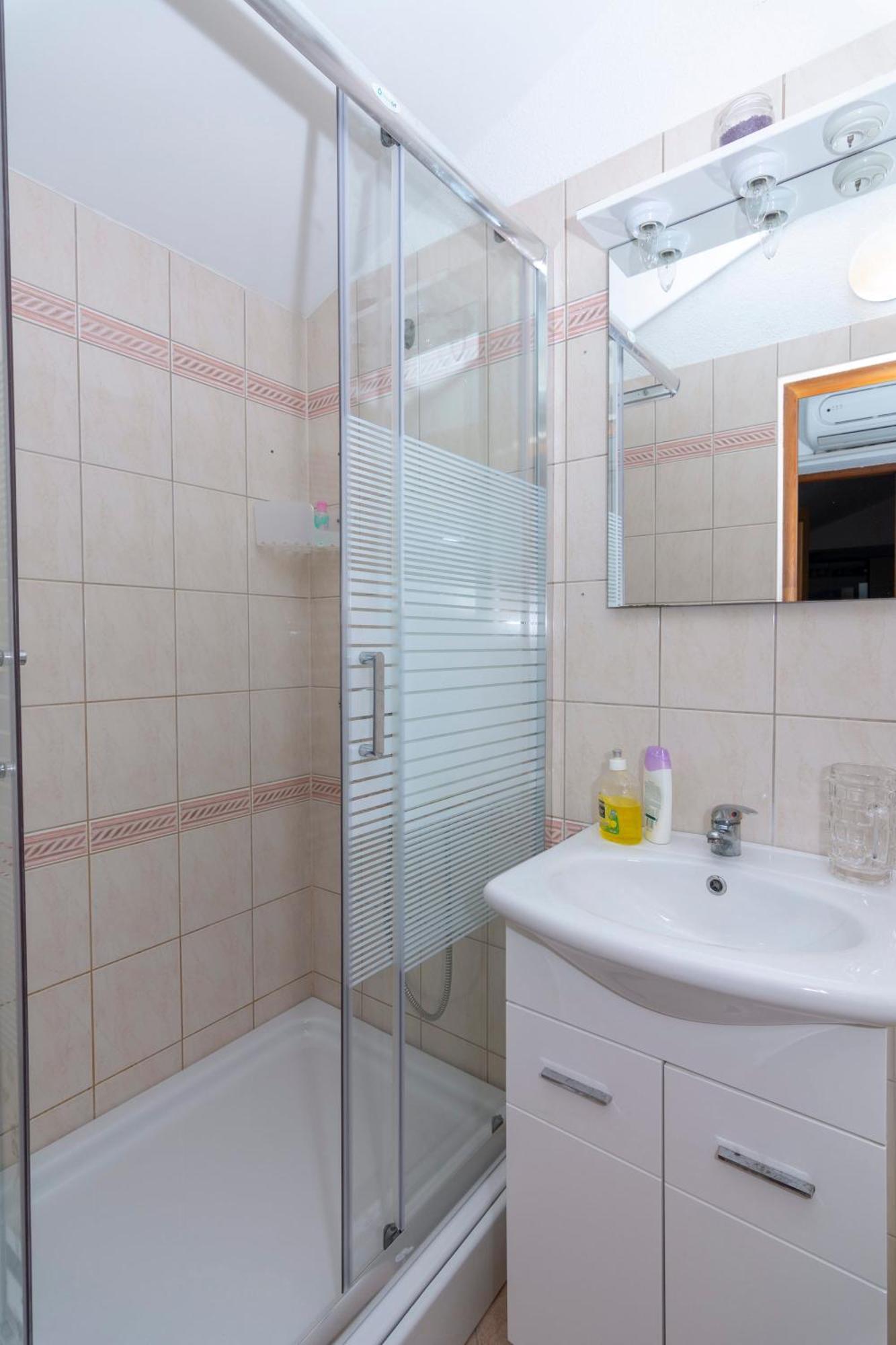 Apartmani Filip Pag Town Eksteriør billede